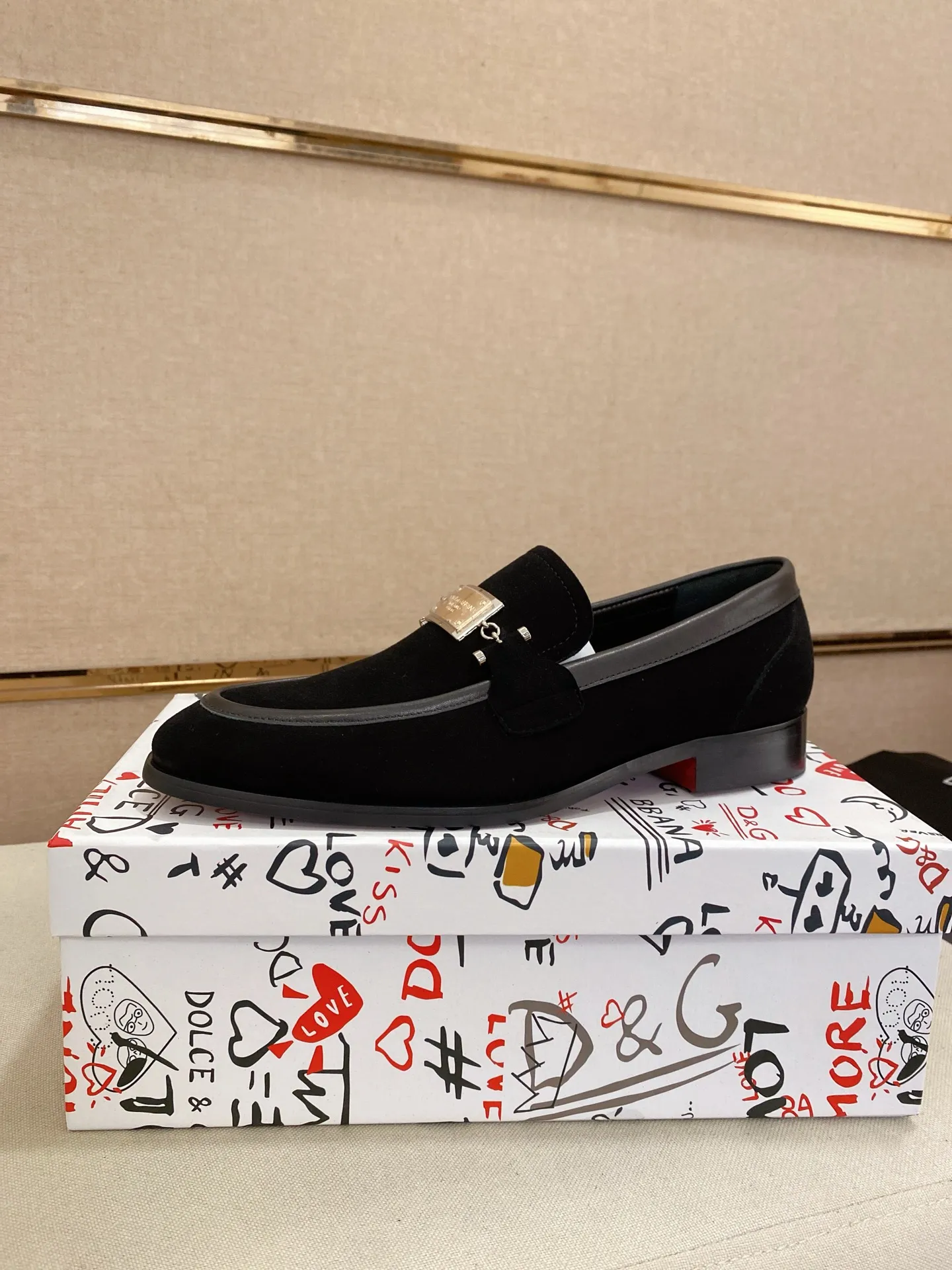 Men's clothing and shoes💰 520💰🌲DG top-notch🔍🔍men's new leather shoes🚹sold at the same time⚠The uppers are imported cowhide from Italy, the entire imported cowhide lining, and imported accessories💪💪, completely 1⃣️ vs. 1⃣️🇮🇹 💪💪, ⚠Sole: The original sole is specially provided by the original factory, the exclusive movable molded sole is super comfortable, ⚠Original factory follow-up goods, 🔍🔍high quality, can be entered and exited at will, welcome to compare ⚠Size number: 38-44. Can be customized 45 non-returnable